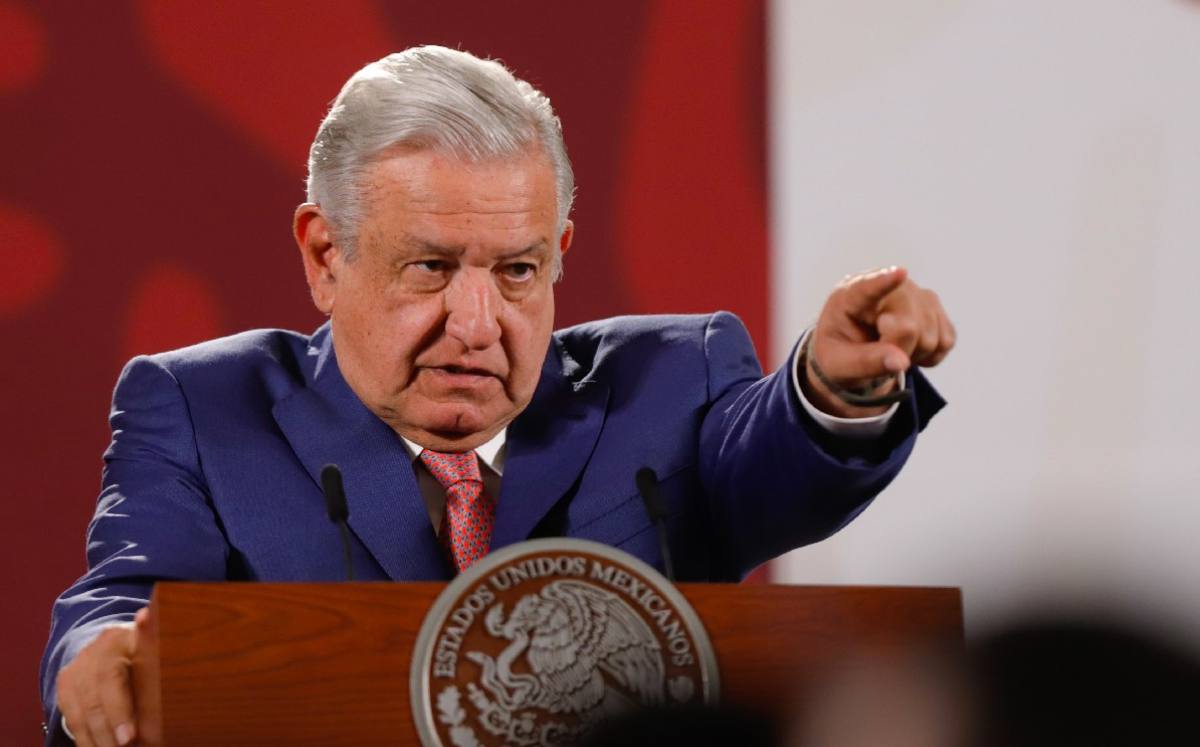 Exigen a AMLO cesar hostigamiento contra periodistas