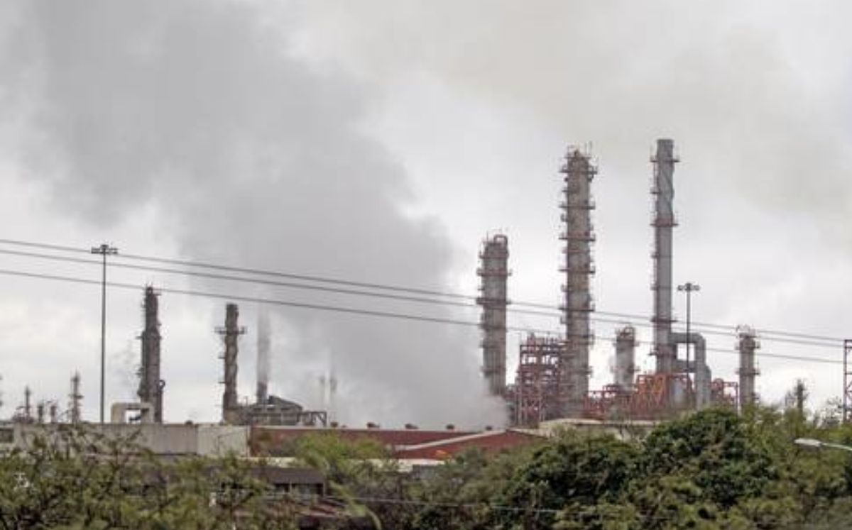 Ultimátum de NL a Pemex para reducir polución en Cadereyta