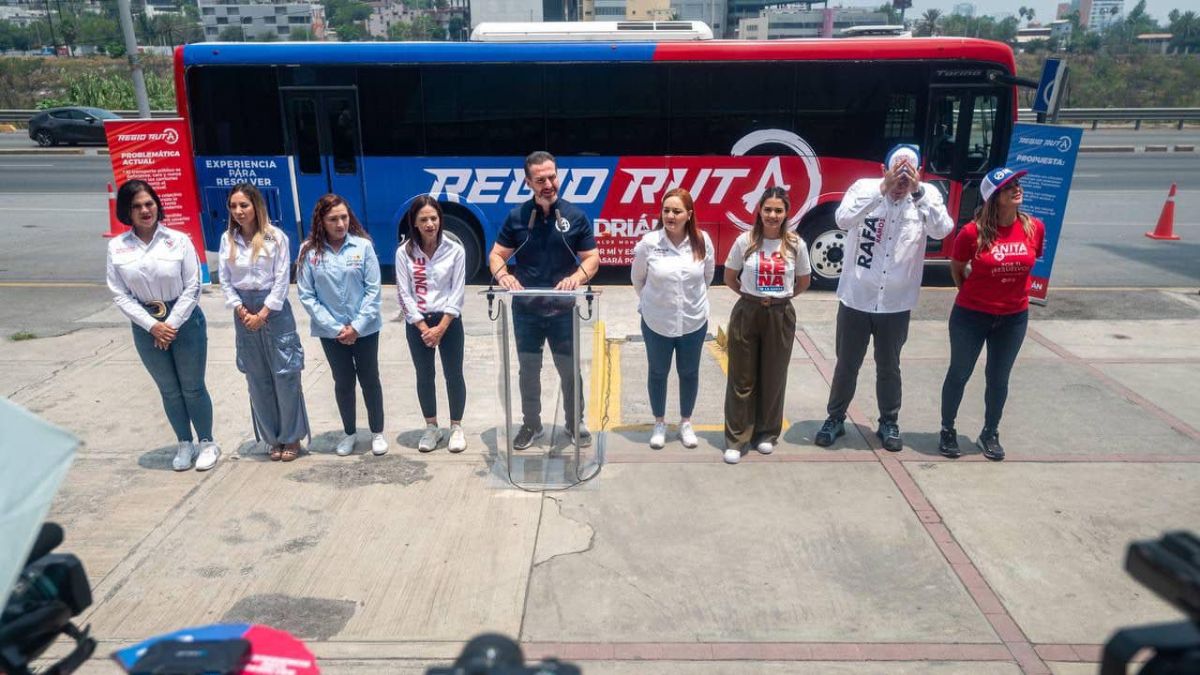 ADRIAN DE LA GARZA MONTERREY